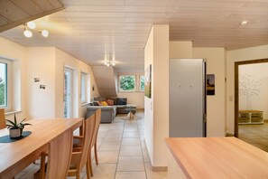 Interior - Holiday Apartment "Am Hennenberg" between Allgäu, Ulm, and Lake Constance (Erlenmoos)