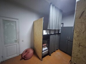 Asrama Umum Standar, balkon | Wi-Fi gratis