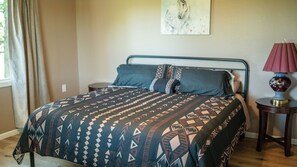Tabla de planchar con plancha, Internet, ropa de cama