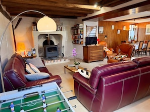 TV - Le Refuge d'Anne: House for 6, 2 Bedrooms (Couddes)