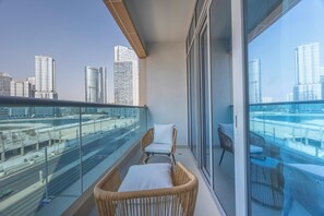 Apartment, Balcony | Property grounds - Bloomfields Studio in Julphar Residence (Abu Dhabi)