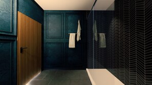 Hair dryer, towels, soap, shampoo - The Red Hotel (Morrison)