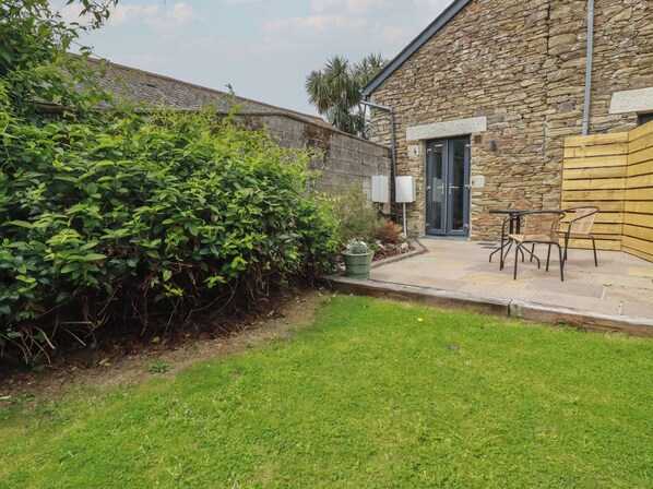 Outdoor dining - The Annex At The Barn (Liskeard)