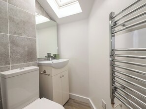 Shower - The Annex At The Barn (Liskeard)