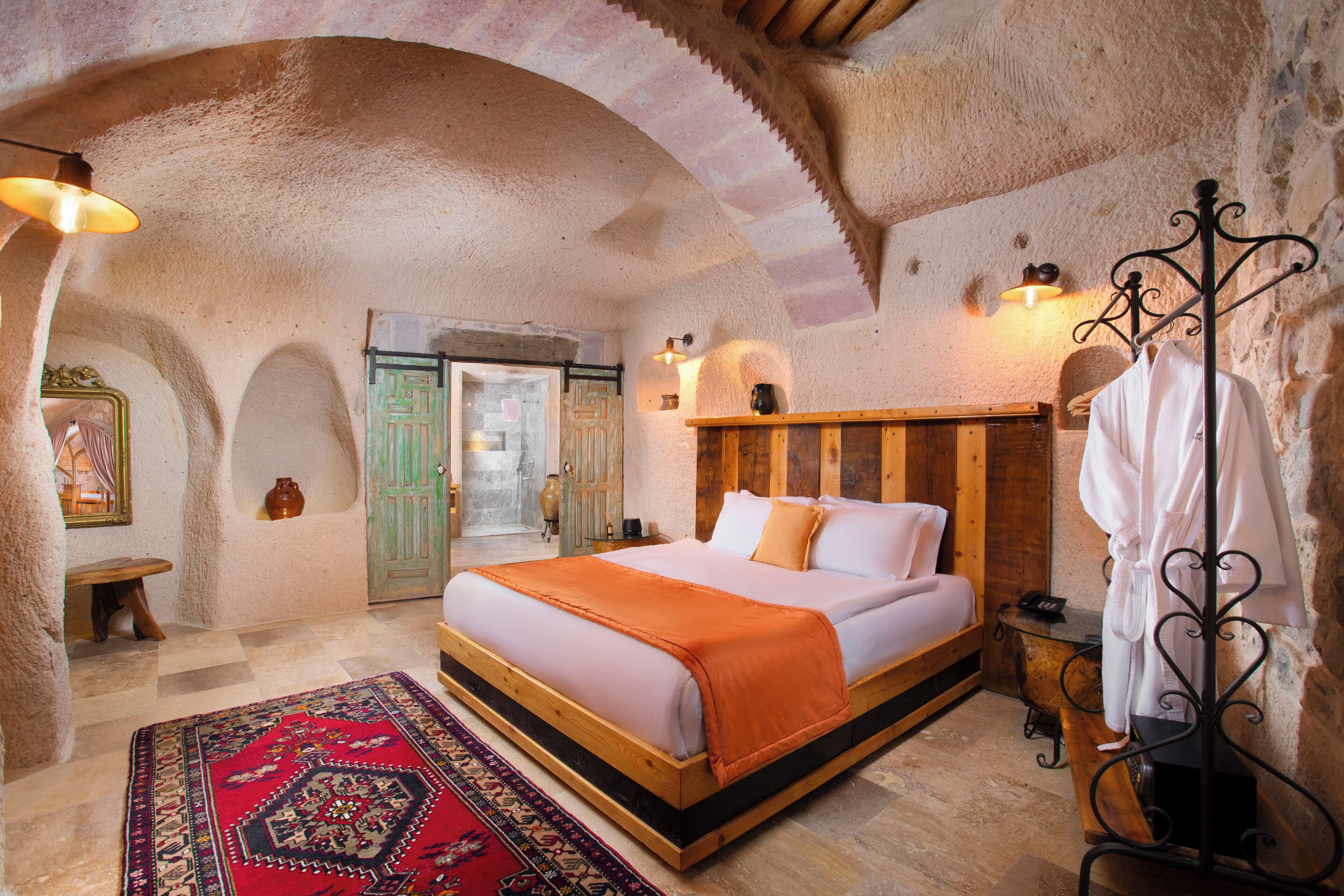 Panoramic Suite, Valley View | Premium bedding, minibar, individually decorated, individually furnished
