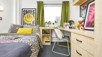 Single Room, 1 Large Single Bed, Non Smoking | Free WiFi