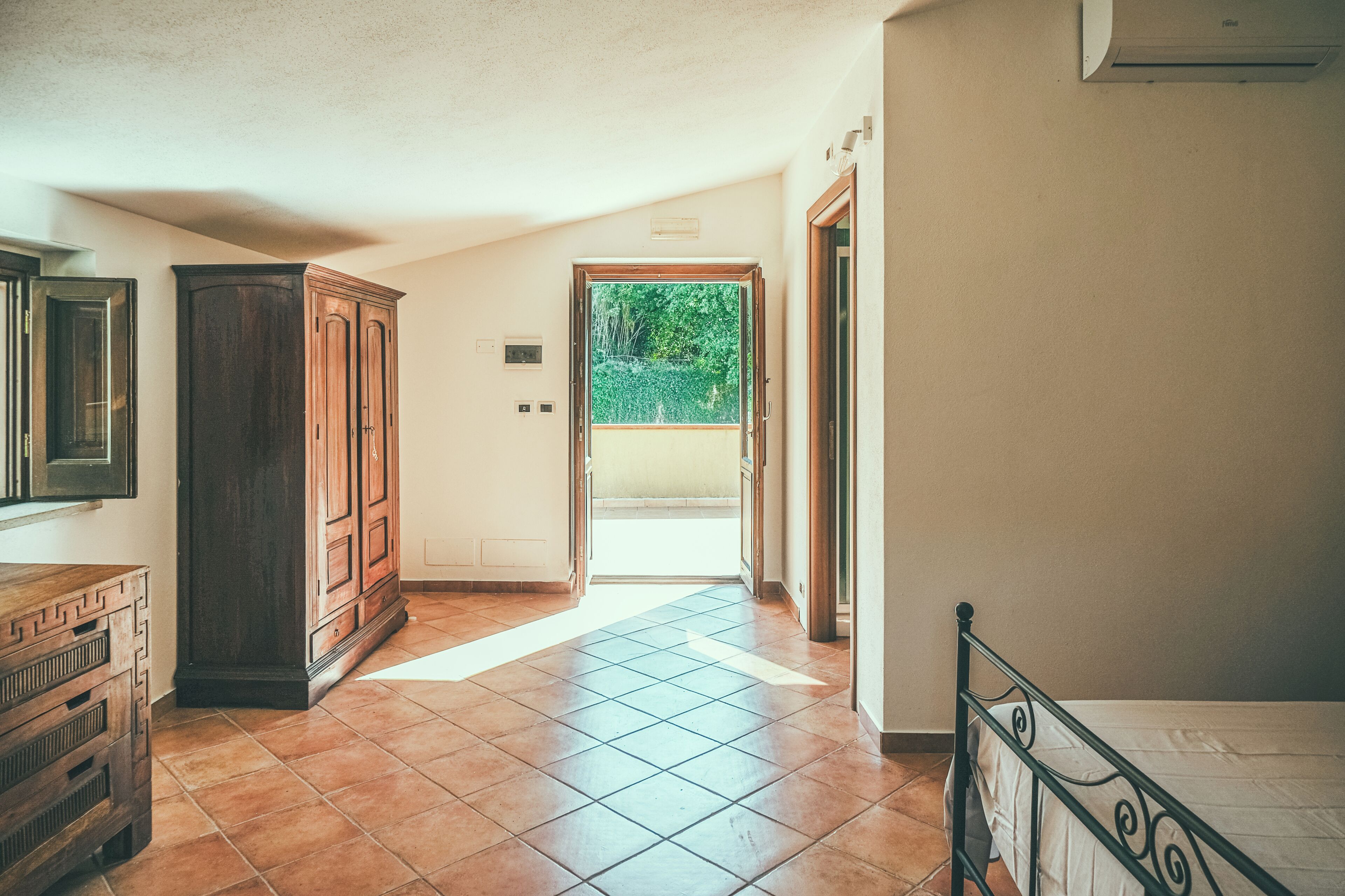 Camera doppia, vista valle | Interni