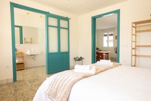 Strygejern/strygebræt, Wi-Fi, sengetøj
