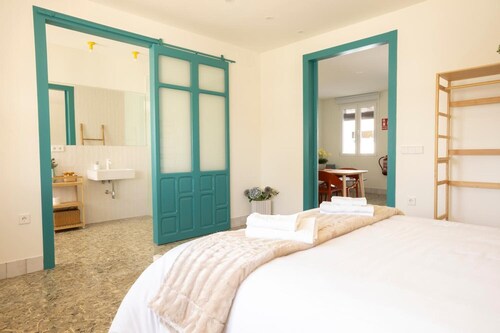 Apartment 'Raízes 22 - 1' with Shared Pool, Wi-Fi, and Air Conditioning