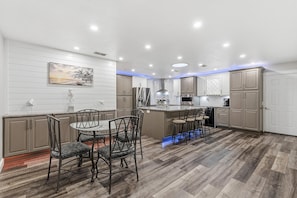 House, Multiple Beds (Jordan's Sunny Days) | Dining - Jordan's Sunny Days (Port Orange)