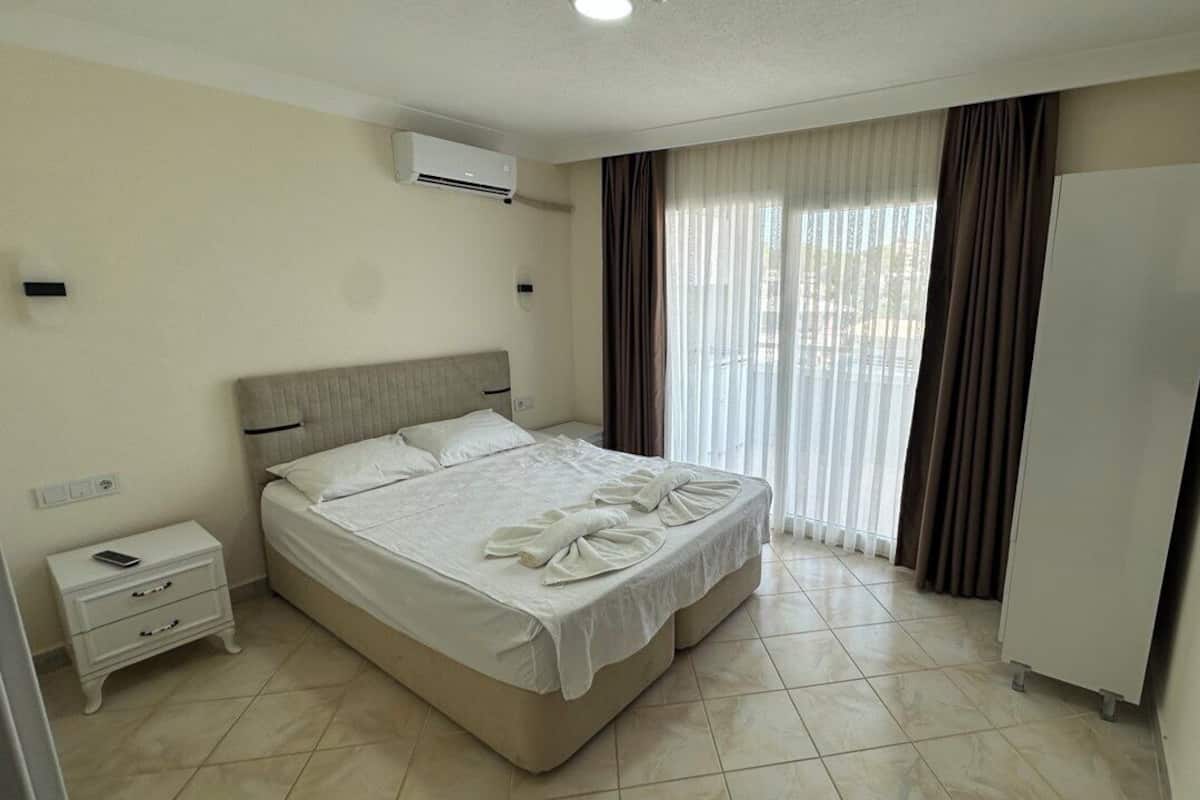 Basic Double or Twin Room, Balcony | WiFi (free)