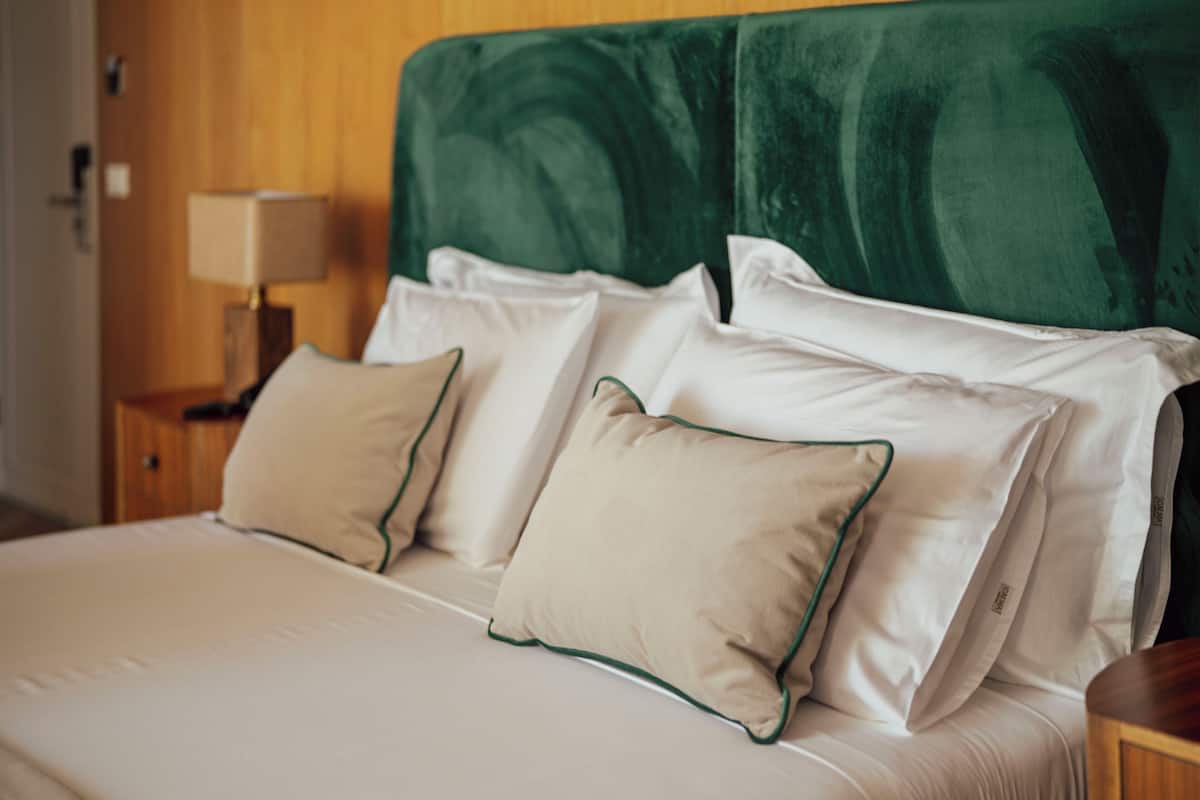 Suite exclusiva, vista al mar | Ropa de cama de alta calidad y camas con efecto memoria 