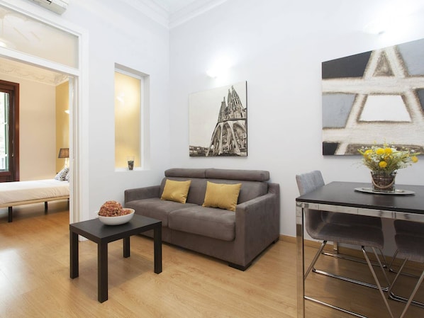 Living area - p3grvcc1135 comfortable and lovely flat (Barcelona)