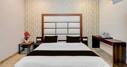 Deluxe Room Ranipur Mor