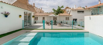 Apartment 'Raízes 22 - 4' mit Gemeinschaftspool, WLAN und Klimaanlage