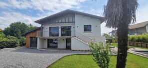 Exterior - Spacious Villa with Pool in a Quiet Setting (Angresse)