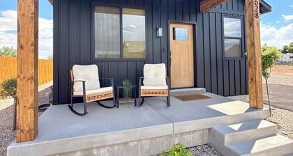 Newly Built - Modern Tiny House Near Downtown