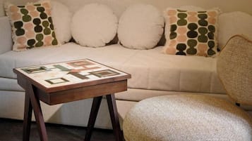 Superior Double or Twin Room, Non Smoking, Private Bathroom | In-room safe, laptop workspace, iron/ironing board (on request)