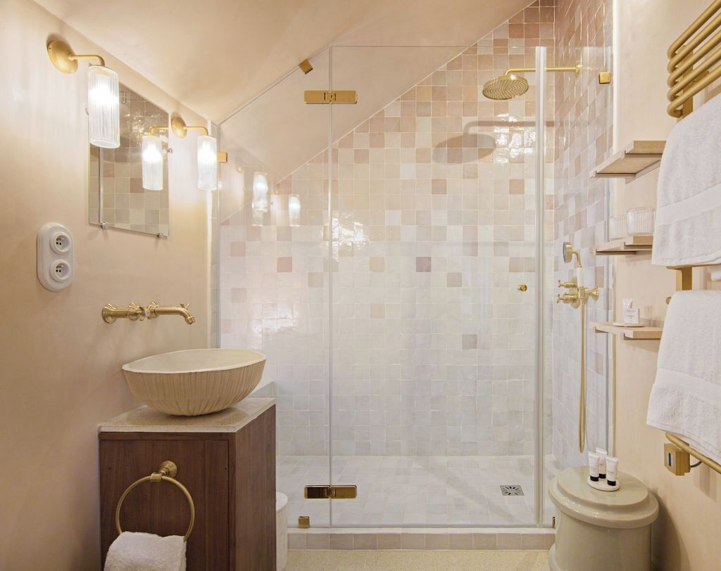 Premium Double or Twin Room, Non Smoking, Private Bathroom | Bathroom | Hair dryer, slippers, towels, soap