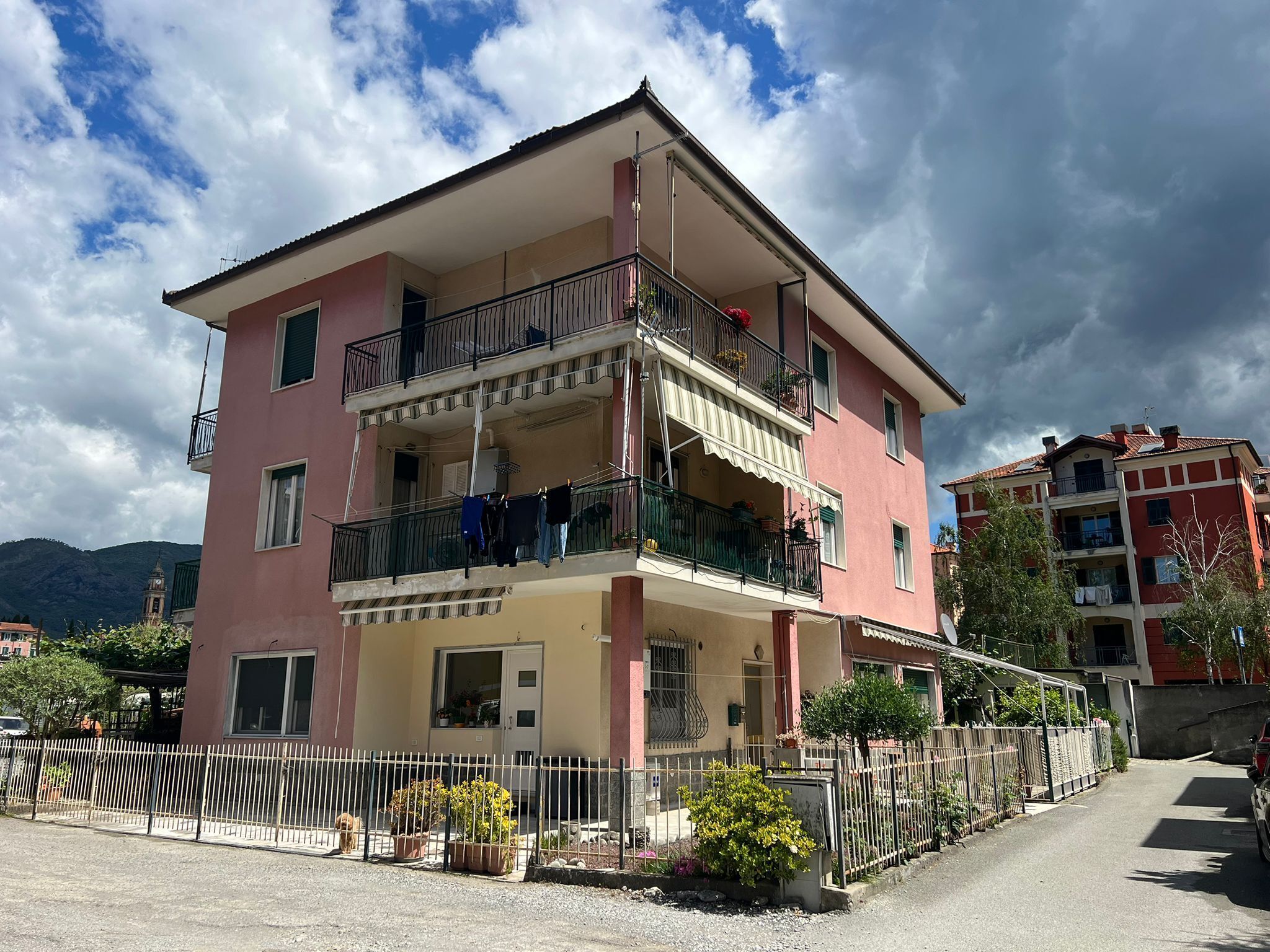 Esterni