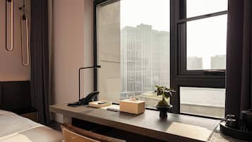 Twin Room, City View | Desk, laptop workspace, free WiFi