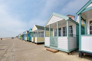 Exterior - 6 Bed in Southwold (oc-flgr) (Southwold)