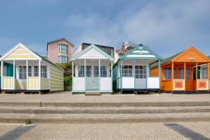 Exterior - 6 Bed in Southwold (oc-flgr) (Southwold)