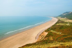 Beach - 8 Bed in Llanrhidian (oc-hh1235) (Llanrhidian)