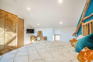 Travel cot, free WiFi, bed sheets - 1 Bed in Bala (oc-b27365) (Bala)