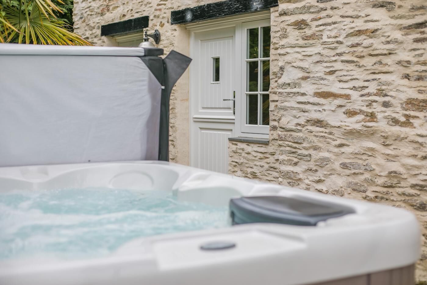 Baignoire à remous extérieure