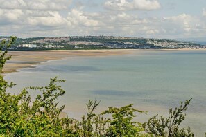 Unclassified image, 3 of 22, button - 3 Bed in Mumbles (oc-b27725) (The Mumbles)