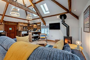 Fernseher, Kamin