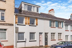 Exterior - 4 Bed in Mumbles (oc-g29069) (The Mumbles)