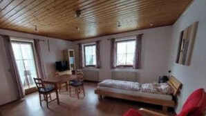 2 bedrooms, WiFi, bed sheets - Cozy Vacation Rentals at the Sonnenhof Equestrian Center (Rot an der Rot)