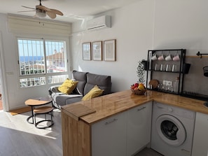 Interior - Apartment for 2 with ocean views (AN)