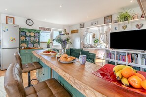 Interior - 1 Bed in Saundersfoot (oc-t30900) (Saundersfoot)