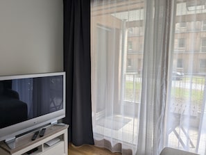 TV