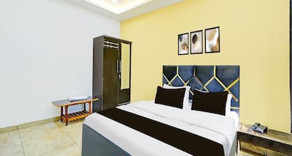 Townhouse Star Square Vijay Nagar