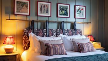 Comfort Double or Twin Room | In-room safe, desk, iron/ironing board, free WiFi