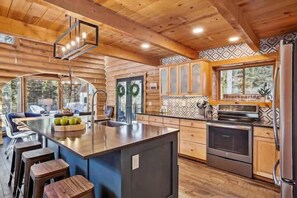 Coffee/tea maker, fridge, microwave, oven - Breckenridge Outdoor Oasis | Pool Table + Hot Tub (Breckenridge)