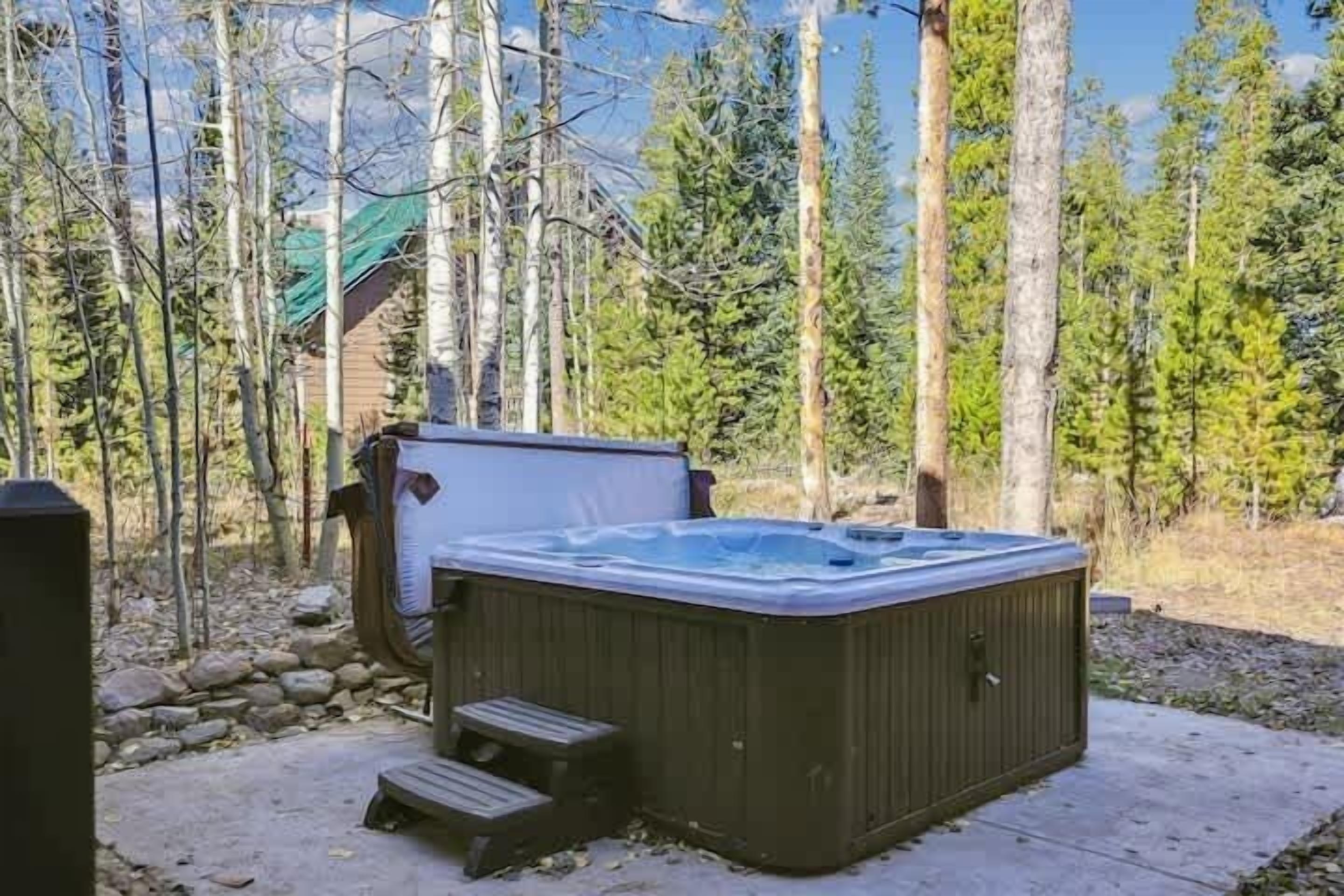 Bañera de hidromasaje al aire libre