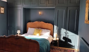 5 Schlafzimmer, Bügeleisen/Bügelbrett, Reisekinderbett, kostenloses WLAN