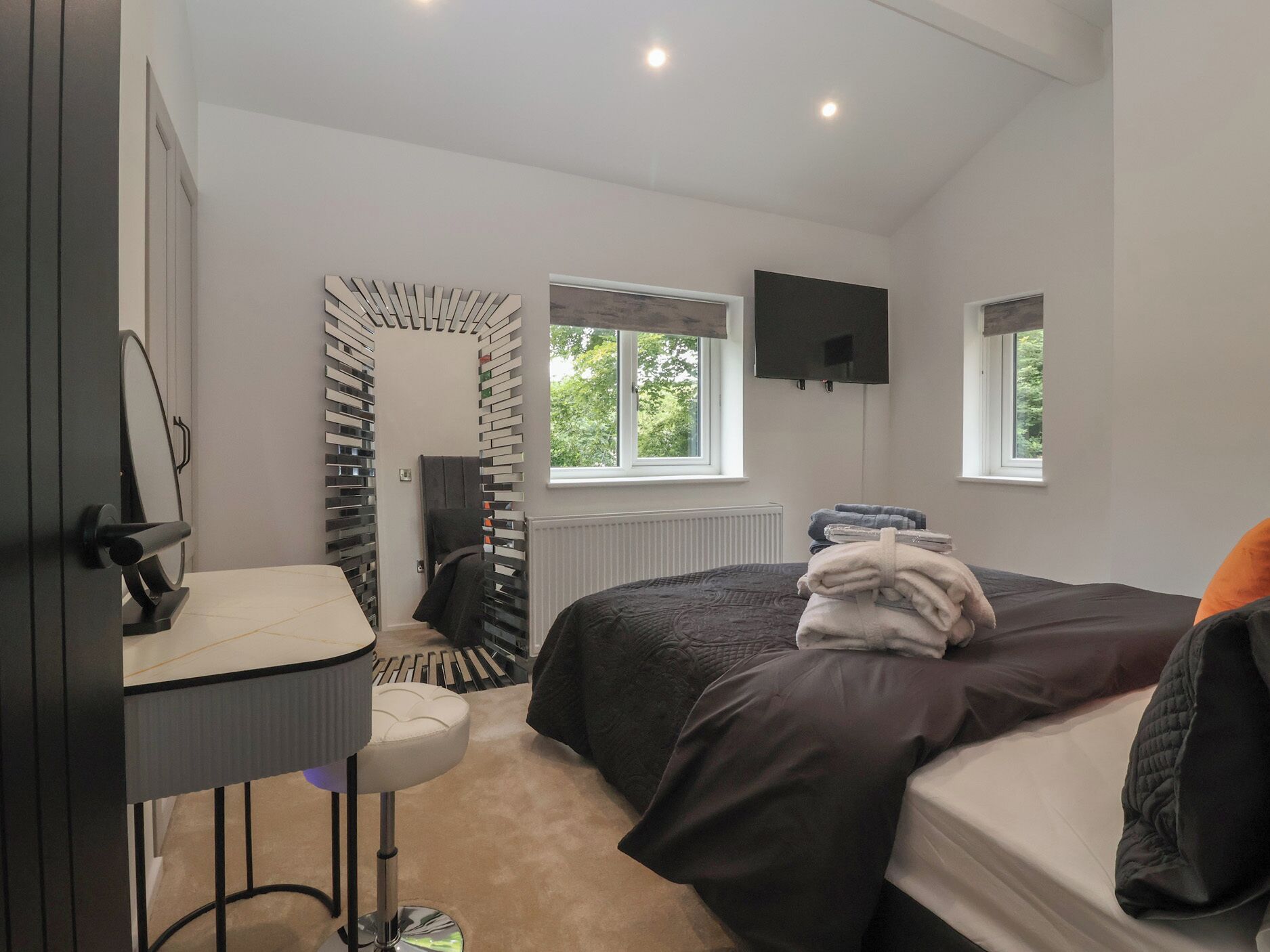 Cottage | 3 bedrooms, free WiFi, individually decorated, individually furnished