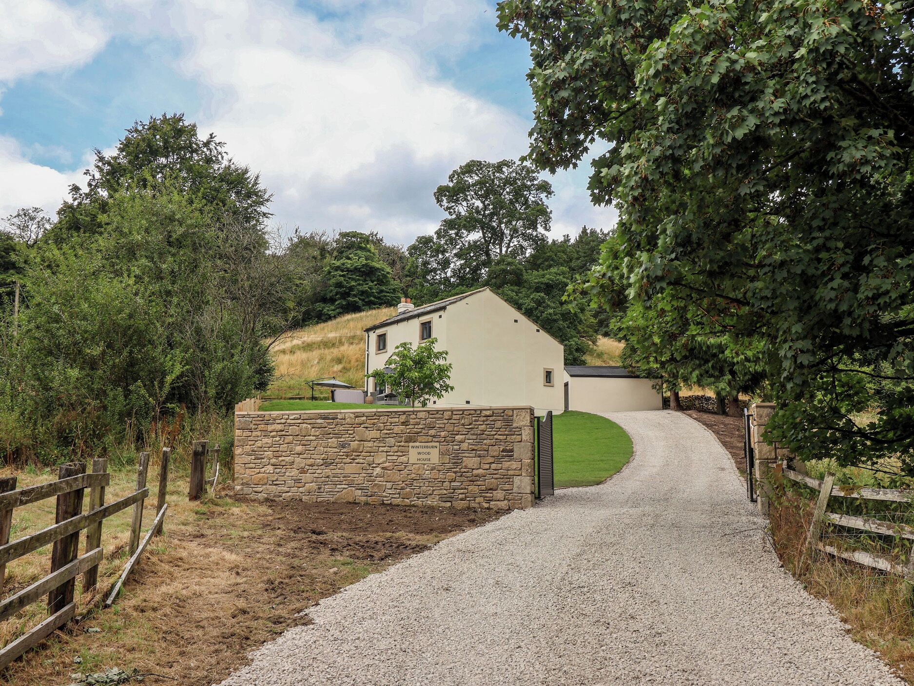 Cottage | Property grounds