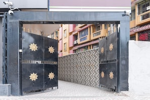 House | Reception - Classic Goukul Recedancy (Barakpur)