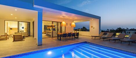 Piscine extérieure