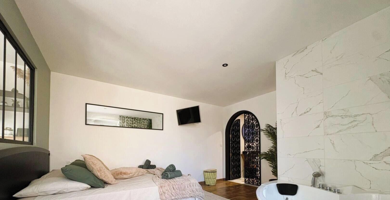 1 bedroom, free WiFi, bed sheets