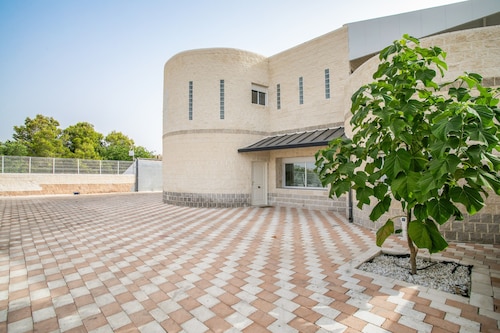 Villa 'Bender House' with Mountain View, Wi-Fi and Air Conditioning