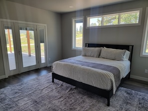4 Schlafzimmer, Bügeleisen/Bügelbrett, kostenloses WLAN, Bettwäsche