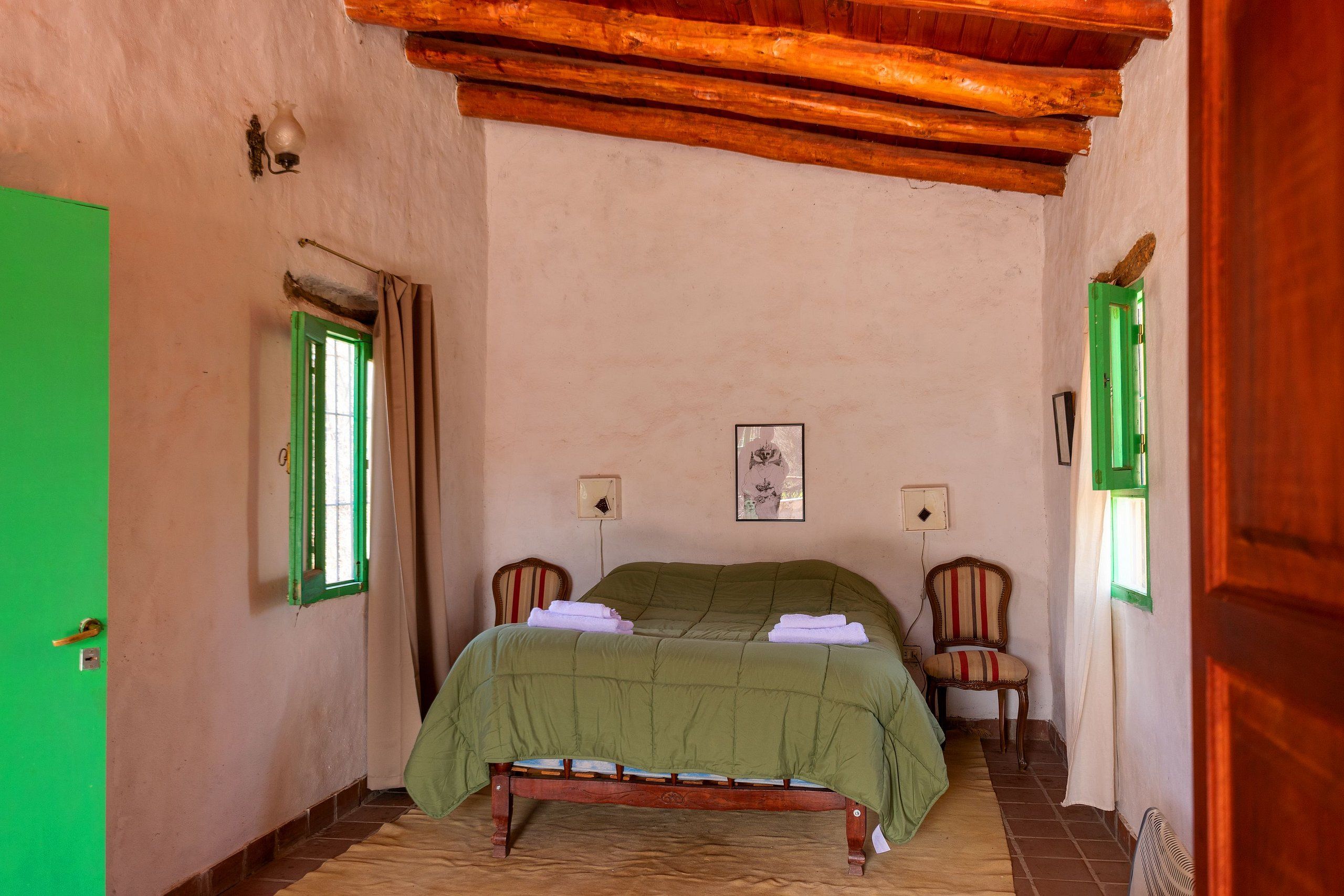Bed,Photo of the whole room